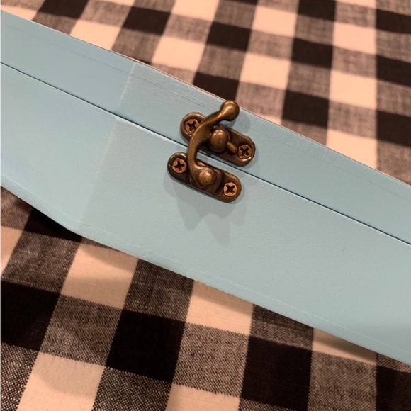 Queen of Halloween Sweet & Spooky Tabletop Coffin - Picture 7 of 8